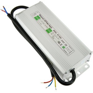 Transformateur 12 volts - sortie unique de 200 watts IP67